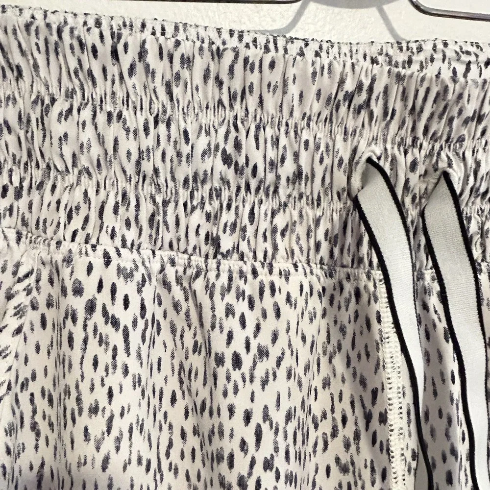 Lululemon Tearaway Dottie Dash Track Pants Elastic Pull-On Size Small Gray White